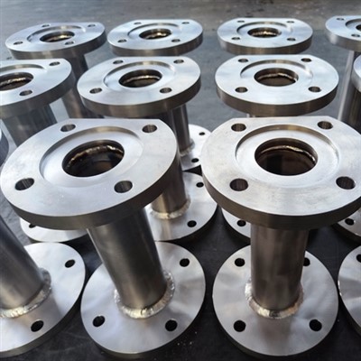 Титанов фланец от 12 клас